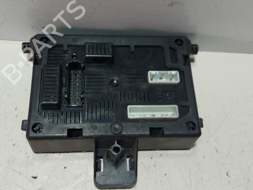 Used Fuse box RENAULT CLIO III (BR0/1, CR0/1) [2005-2014]  17585766