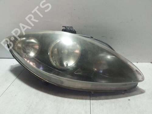 right-headlight-seat-altea-5p1-2004-2005-2006-2007-2008-2009-2010-2011-2012-2013-2014-2015-37081869 main image