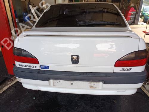 Right taillight PEUGEOT 306 Hatchback (7A, 7C, N3, N5) 1.6 | BP11386022C35 