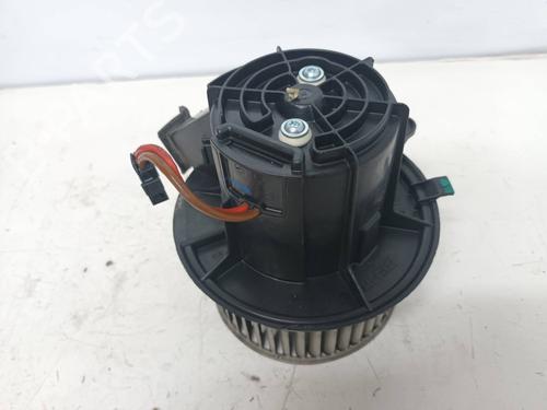 Used Heater blower motor MERCEDES-BENZ C-CLASS (W204) [2007-2015]  14156574