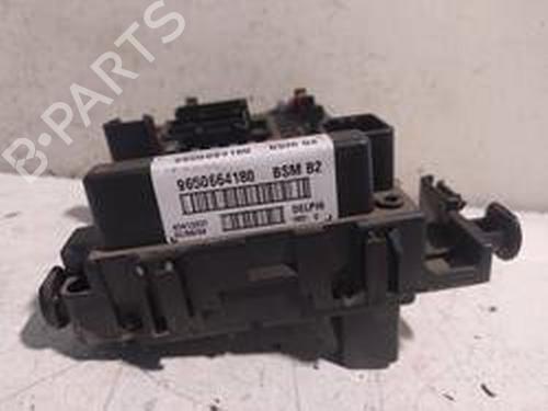 Fuse box PEUGEOT 307 (3A/C) 1.4 16V | BP8700512E1 