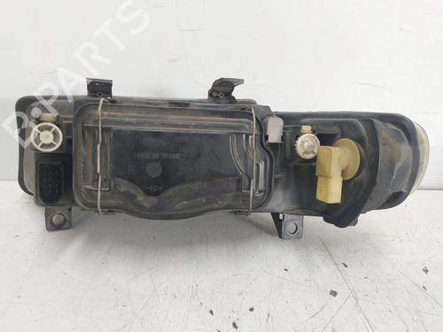 Right headlight SEAT LEON (1M1) 1.6 16 V | BP27985580C29 
