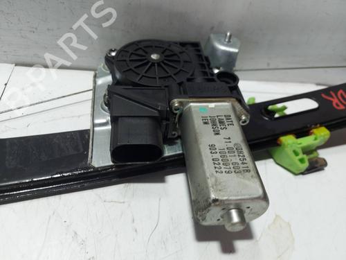 Rear right window mechanism BMW 3 (E90) 320 d | BP30136678C25