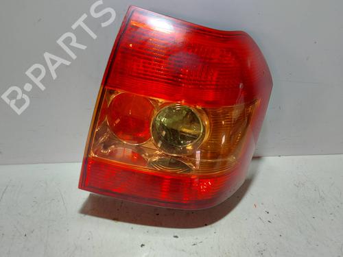 Højre baglygte TOYOTA COROLLA (_E12_) 2.0 D-4D (CDE120R, CDE120L_) (116 hp) 19478293