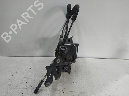 Used Gear lever VW GOLF VI (5K1) 1.6 TDI (105 hp) 8703018
