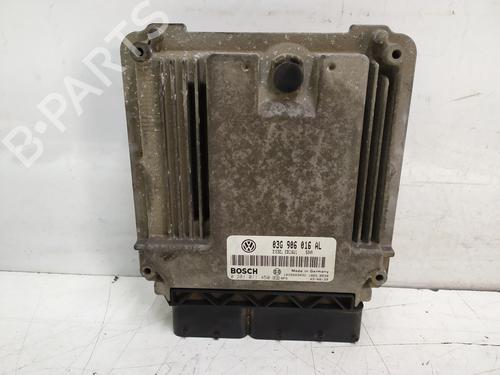Used Engine control unit (ECU) Engine control unit (ECU) VW TOURAN (1T1, 1T2) [2003-2011] 31813552 31813552