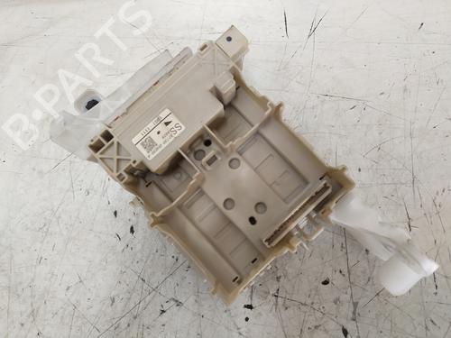 Used Fuse box TOYOTA AYGO (_B4_) 1.0 VVTi (KGB40) (72 hp) 27506229