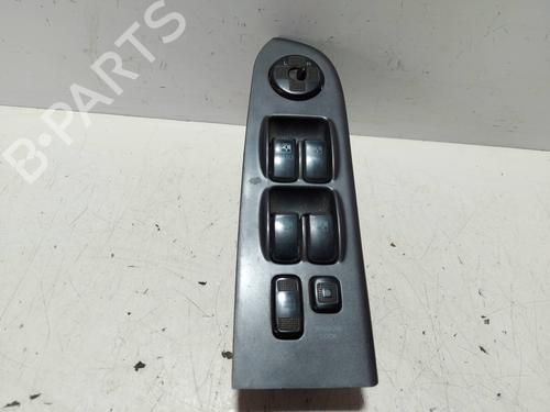 Used Left front window switch HYUNDAI TRAJET (FO) [1999-2008]  18063853