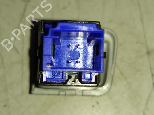 Warning switch PEUGEOT 208 I (CA_, CC_) | BP32345638I22