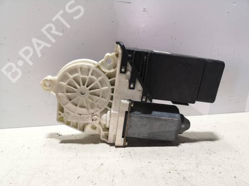 Rudehejsemotor forskærm venstre SEAT LEON (1M1) 1.6 16 V (105 hp) 17148910
