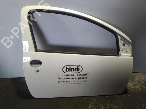 right-front-door-toyota-aygo-_b1_-2005-2006-2007-2008-2009-2010-2011-2012-2013-2014-36650408 main image