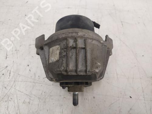 Used Engine mount BMW 3 Touring (E91) 320 d (163 hp) 29636341