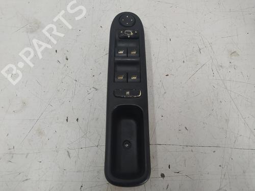 Used Left front window switch PEUGEOT 307 Break (3E) 2.0 (136 hp) 19099400
