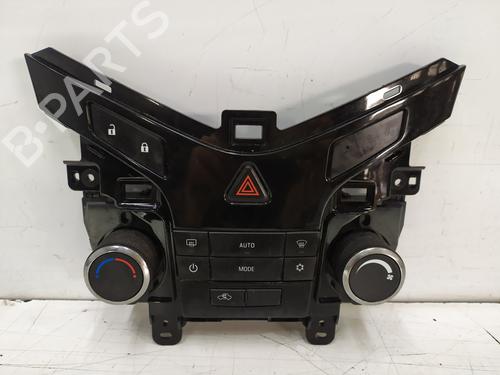 Used Climate control CHEVROLET CRUZE (J300) 1.6 (124 hp) 13916661