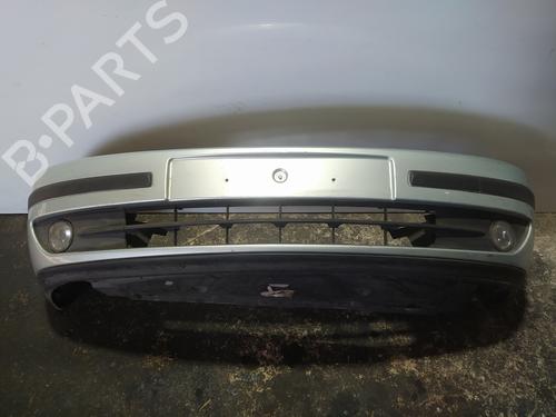 Used Front bumper RENAULT LAGUNA II (BG0/1_) 1.8 16V (BG0B, BG0M) (120 hp) 8717385