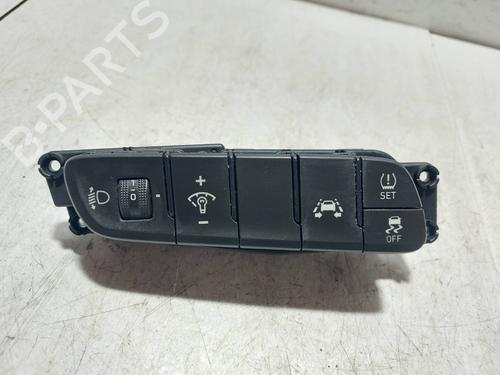 Used Switch Switch HYUNDAI i30 FASTBACK (PDE, PDEN) [2017-2026] 40023034 40023034