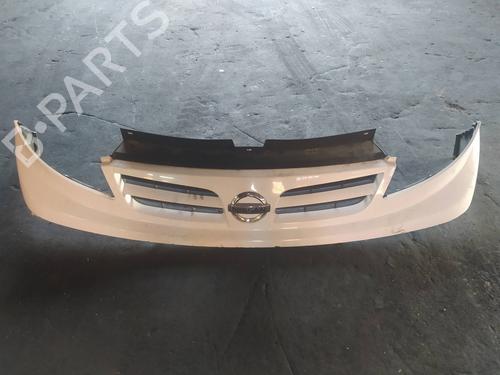 Used Grille NISSAN PRIMASTAR Van (X83) 2.0 dCi 90 (90 hp) 8704307
