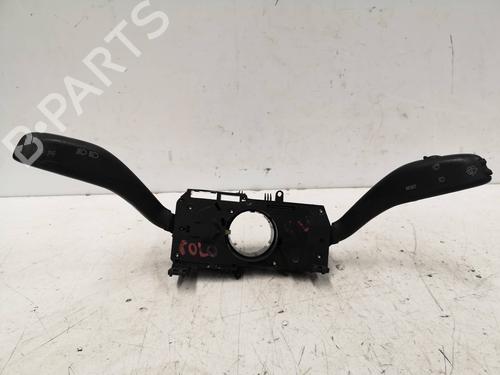 Used Steering column stalk VW POLO (9N_, 9A_) 1.4 16V (75 hp) 8708562