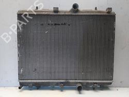 Used Water radiator Water radiator 9161325 9161325