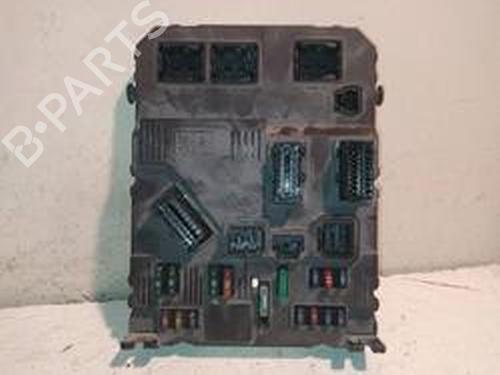 Used Fuse box CITROËN XSARA PICASSO (N68) [1999-2012]  8715876