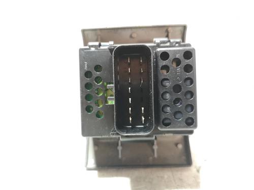 Left front window switch CHRYSLER PT CRUISER (PT_) 1.6 | BP15262178I27 