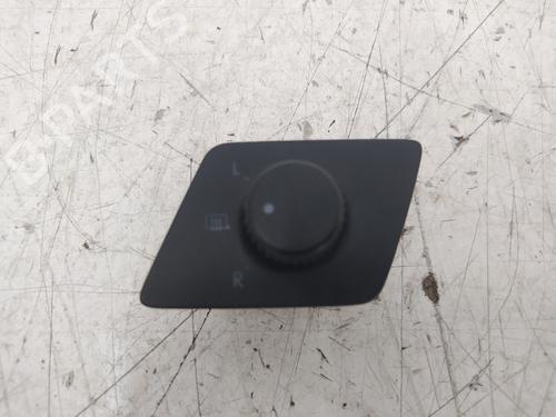 Used Mirror switch VW POLO IV (9N_, 9A_) 1.2 (54 hp) 28671778
