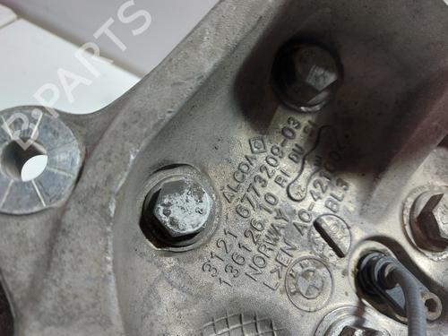 Venstre Styrespindel lagerhus BMW 1 (E87) 120 d | BP29401769M25