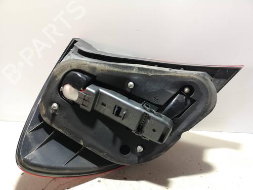 Right taillight MERCEDES-BENZ C-CLASS Coupe (CL203) C 180 Kompressor (203.746) | BP16985047C35 