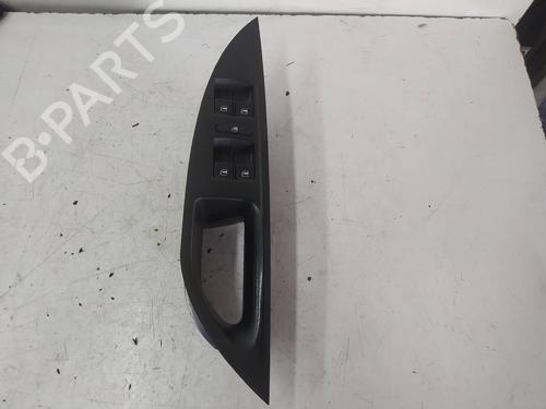 Used Left front window switch SEAT ALTEA XL (5P5, 5P8) [2006-2015]  9749102