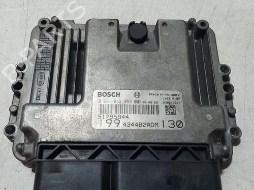 Used Engine control unit (ECU) Engine control unit (ECU) FIAT GRANDE PUNTO (199_) 1.9 D Multijet (116 hp) 33885884 33885884
