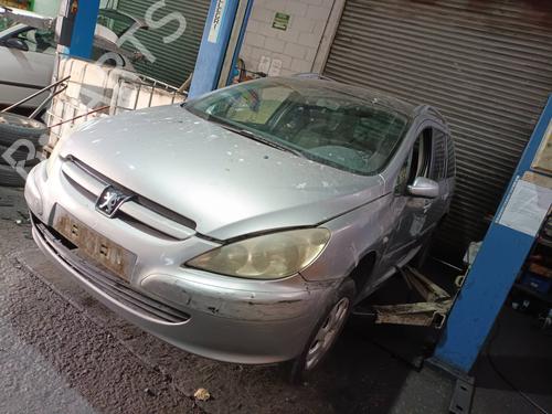 Fuse box PEUGEOT 307 Break (3E) 1.6 HDi 110 | BP22567236E1 