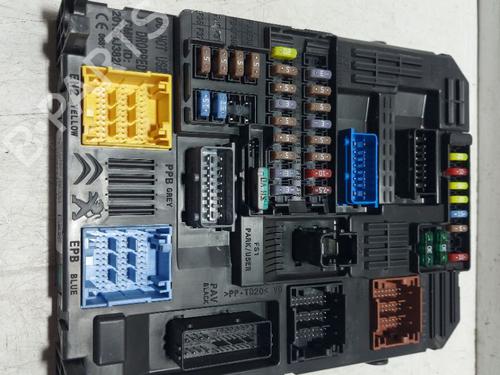 Used Fuse box Fuse box CITROËN C3 III (SX) [2016-2026] 34139072 34139072