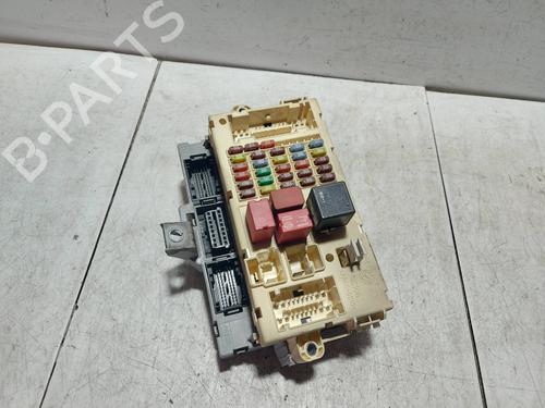 Used Fuse box Fuse box 39620576 39620576