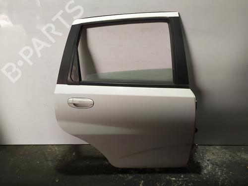 Used Right rear door Right rear door 32999889 32999889