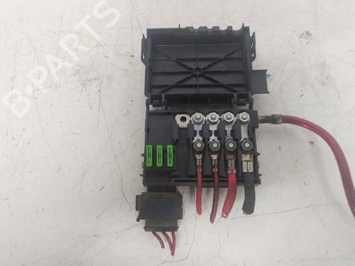Fuse box VW GOLF IV (1J1)  | BP13686579E1 