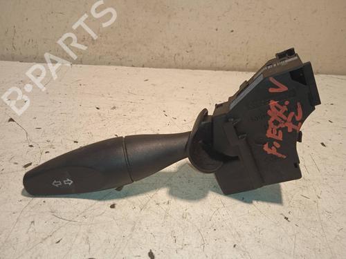 Used Steering column stalk FORD FIESTA V (JH_, JD_) [2001-2014]  8711046