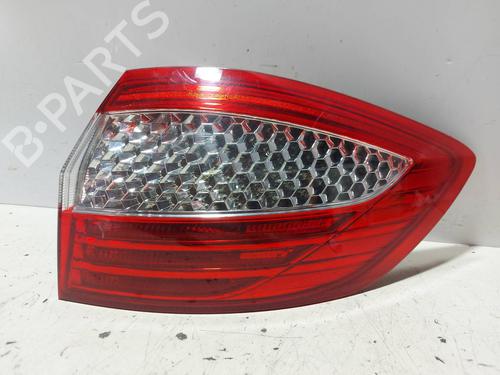 Højre baglygte FORD MONDEO IV (BA7) 2.0 TDCi (140 hp) 24111175