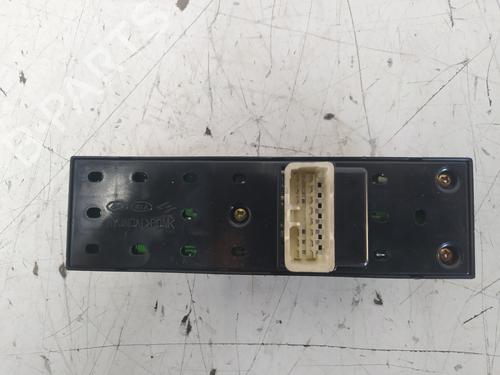 Left front window switch HYUNDAI TUCSON (JM)  | BP25145285I27 