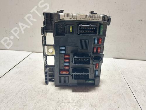 Used Fuse box Fuse box CITROËN BERLINGO / BERLINGO FIRST Box Body/MPV (M_) 2.0 HDI 90 4WD (MBRHY, MCRHY) (90 hp) 39882949 39882949