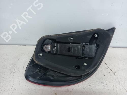 Right taillight MERCEDES-BENZ C-CLASS (W203) C 230 Kompressor (203.040) | BP15763634C35 
