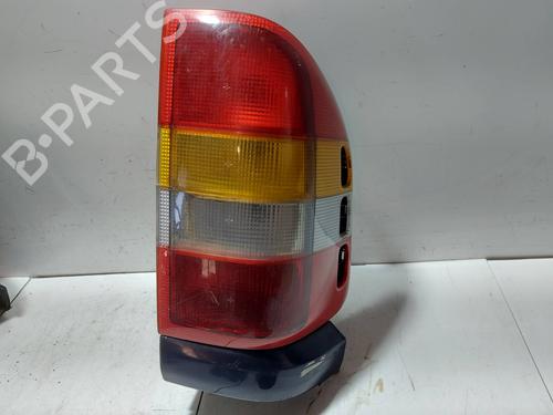 Used Right taillight OPEL FRONTERA B (U99) 2.2 DTI (6B_ZC, 6B_VF, 6B_66, 6B_76) (116 hp) 30882547