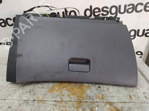 Used Glove box NISSAN PRIMERA (P12) 1.6 (109 hp) 8701790