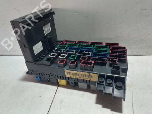 Used Fuse box Fuse box MERCEDES-BENZ M-CLASS (W163) ML 270 CDI (163.113) (163 hp) 34008958 34008958