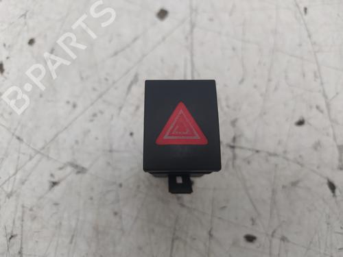 Used Warning switch VW POLO IV (9N_, 9A_) 1.2 (54 hp) 28671791