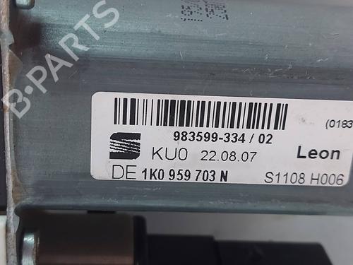 Left rear window motor SEAT LEON (1P1) | BP29907110E23