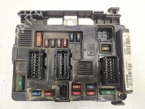 Used Fuse box Fuse box 38050281 38050281