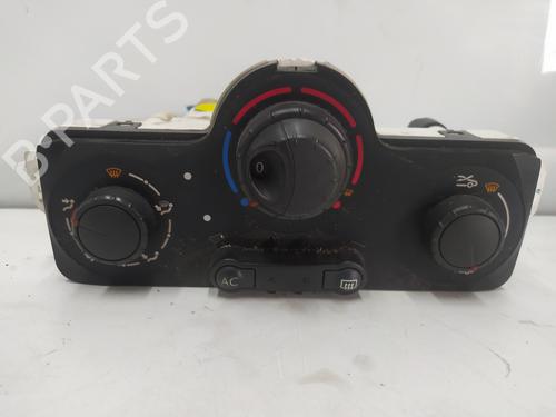 Used Climate control RENAULT CLIO III (BR0/1, CR0/1) [2005-2014]  15560044
