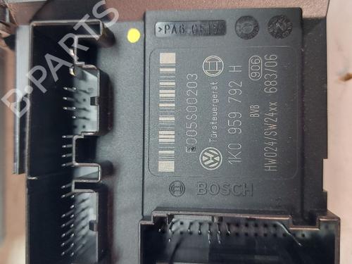 Right front window motor SEAT LEON (1P1) | BP30618458E20