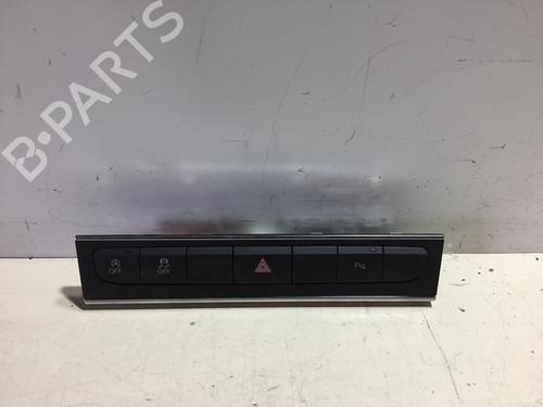 Used Warning switch AUDI A3 Sportback (8PA) 1.6 TDI (105 hp) 27574172