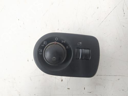 Used Headlight switch SEAT LEON (1P1) 2.0 TDI (140 hp) 17733501